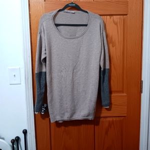 Athleta Sweater 100% Merino Wool sz XL